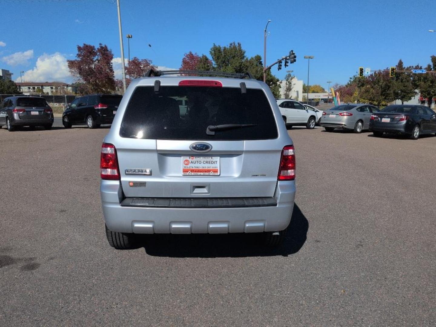 2010 SILVER Ford Escape XLT (1FMCU9D71AK) with an 4 Cyl, 2.5L engine, Automatic transmission, located at 10890 W. Colfax Ave., Lakewood, CO, 80215, (303) 274-7692, 39.739914, -105.120132 - Photo#5