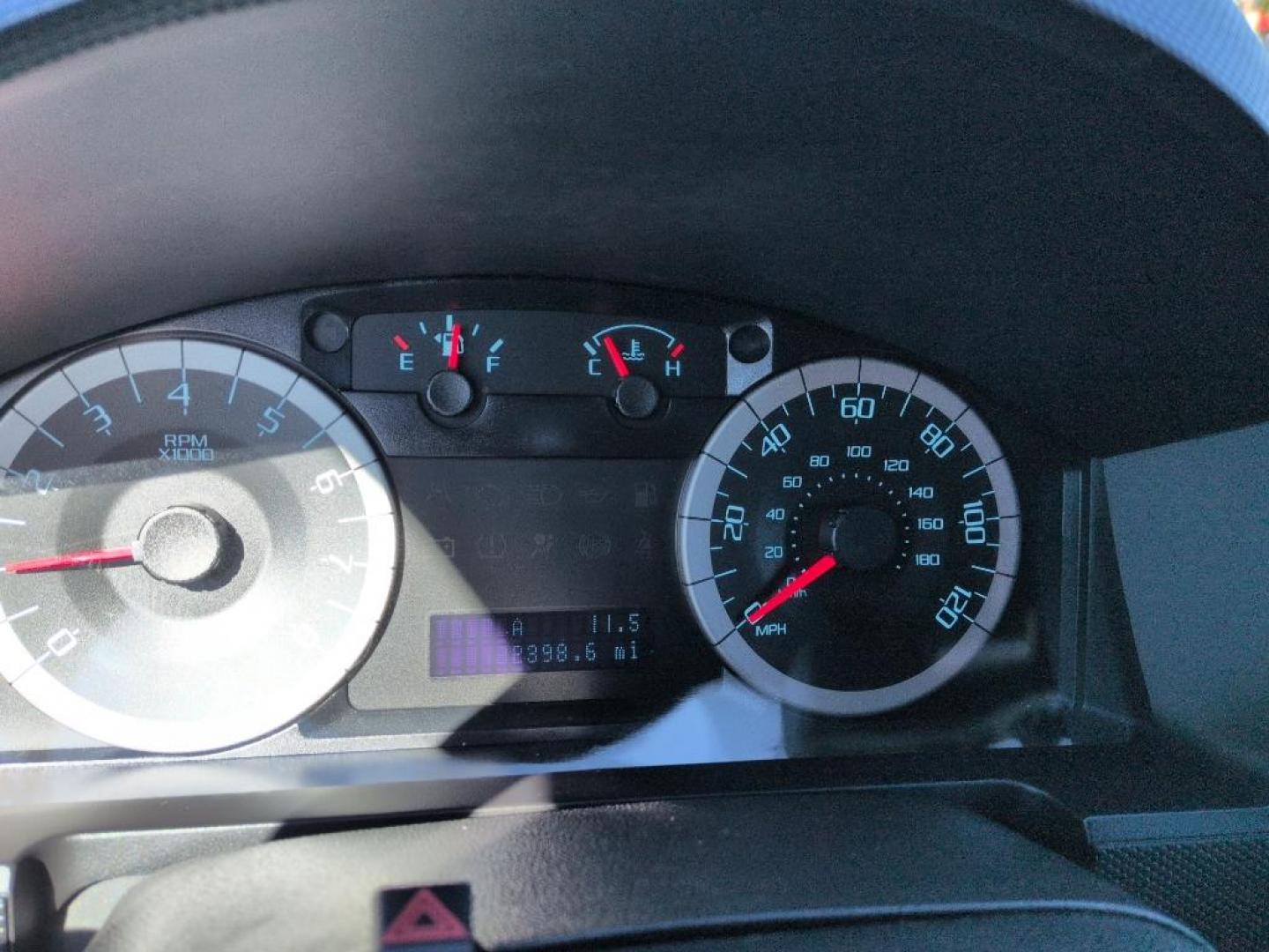 2010 SILVER Ford Escape XLT (1FMCU9D71AK) with an 4 Cyl, 2.5L engine, Automatic transmission, located at 10890 W. Colfax Ave., Lakewood, CO, 80215, (303) 274-7692, 39.739914, -105.120132 - Photo#11