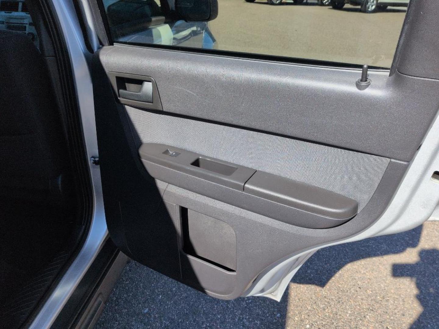 2010 SILVER Ford Escape XLT (1FMCU9D71AK) with an 4 Cyl, 2.5L engine, Automatic transmission, located at 10890 W. Colfax Ave., Lakewood, CO, 80215, (303) 274-7692, 39.739914, -105.120132 - Photo#18