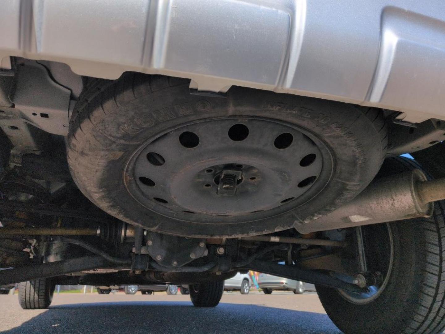 2010 SILVER Ford Escape XLT (1FMCU9D71AK) with an 4 Cyl, 2.5L engine, Automatic transmission, located at 10890 W. Colfax Ave., Lakewood, CO, 80215, (303) 274-7692, 39.739914, -105.120132 - Photo#22