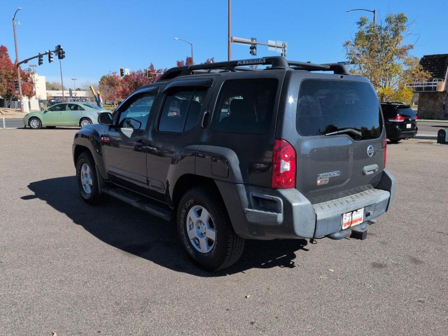 2006 GRAY Nissan Xterra OR 4WD (5N1AN08W06C) with an V6, 4.0L engine, Automatic transmission, located at 10890 W. Colfax Ave., Lakewood, CO, 80215, (303) 274-7692, 39.739914, -105.120132 - Photo#6
