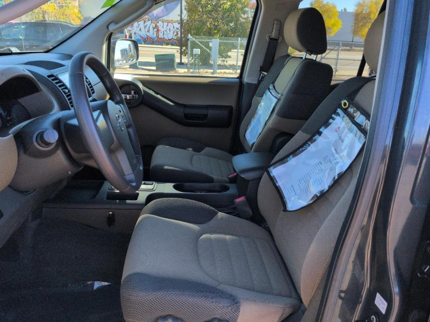 2006 GRAY Nissan Xterra OR 4WD (5N1AN08W06C) with an V6, 4.0L engine, Automatic transmission, located at 10890 W. Colfax Ave., Lakewood, CO, 80215, (303) 274-7692, 39.739914, -105.120132 - Photo#9