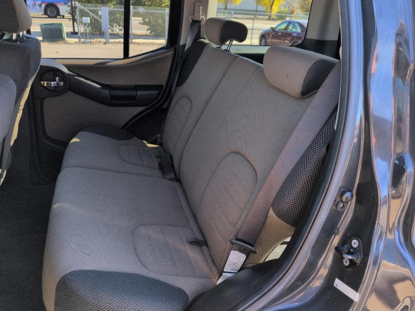 2006 GRAY Nissan Xterra OR 4WD (5N1AN08W06C) with an V6, 4.0L engine, Automatic transmission, located at 10890 W. Colfax Ave., Lakewood, CO, 80215, (303) 274-7692, 39.739914, -105.120132 - Photo#16