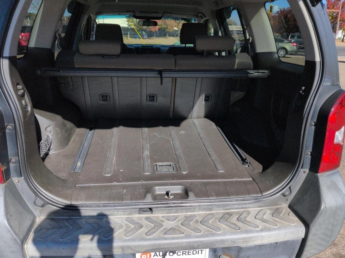 2006 GRAY Nissan Xterra OR 4WD (5N1AN08W06C) with an V6, 4.0L engine, Automatic transmission, located at 10890 W. Colfax Ave., Lakewood, CO, 80215, (303) 274-7692, 39.739914, -105.120132 - Photo#21