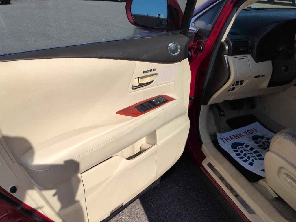 2011 RED Lexus RX 350 Base (2T2ZK1BA1BC) with an V6, 3.5L engine, Automatic transmission, located at 10890 W. Colfax Ave., Lakewood, CO, 80215, (303) 274-7692, 39.739914, -105.120132 - Photo#8