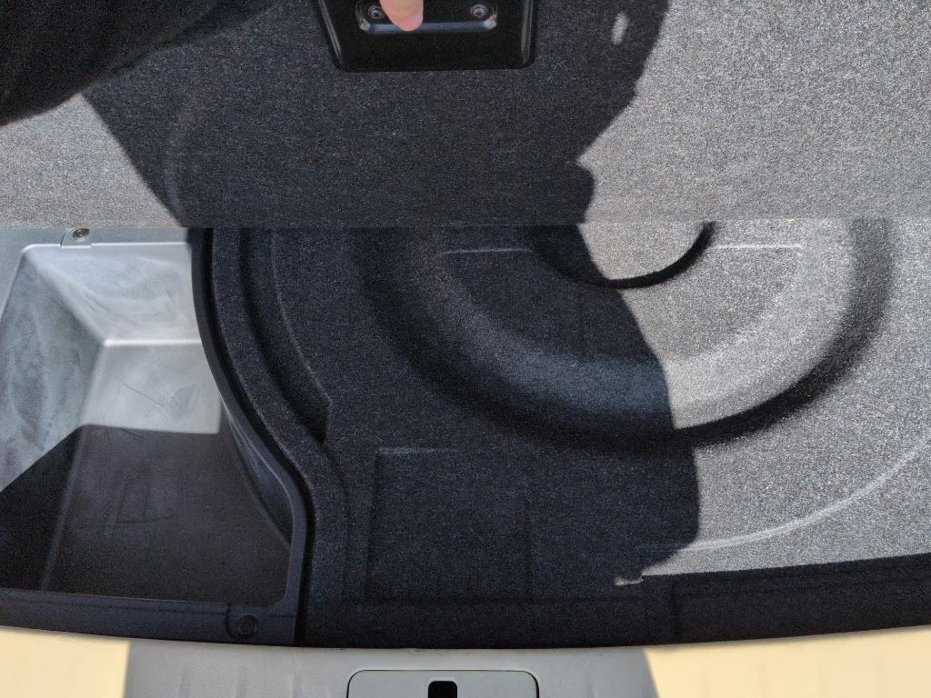 2011 RED Lexus RX 350 Base (2T2ZK1BA1BC) with an V6, 3.5L engine, Automatic transmission, located at 10890 W. Colfax Ave., Lakewood, CO, 80215, (303) 274-7692, 39.739914, -105.120132 - Photo#21