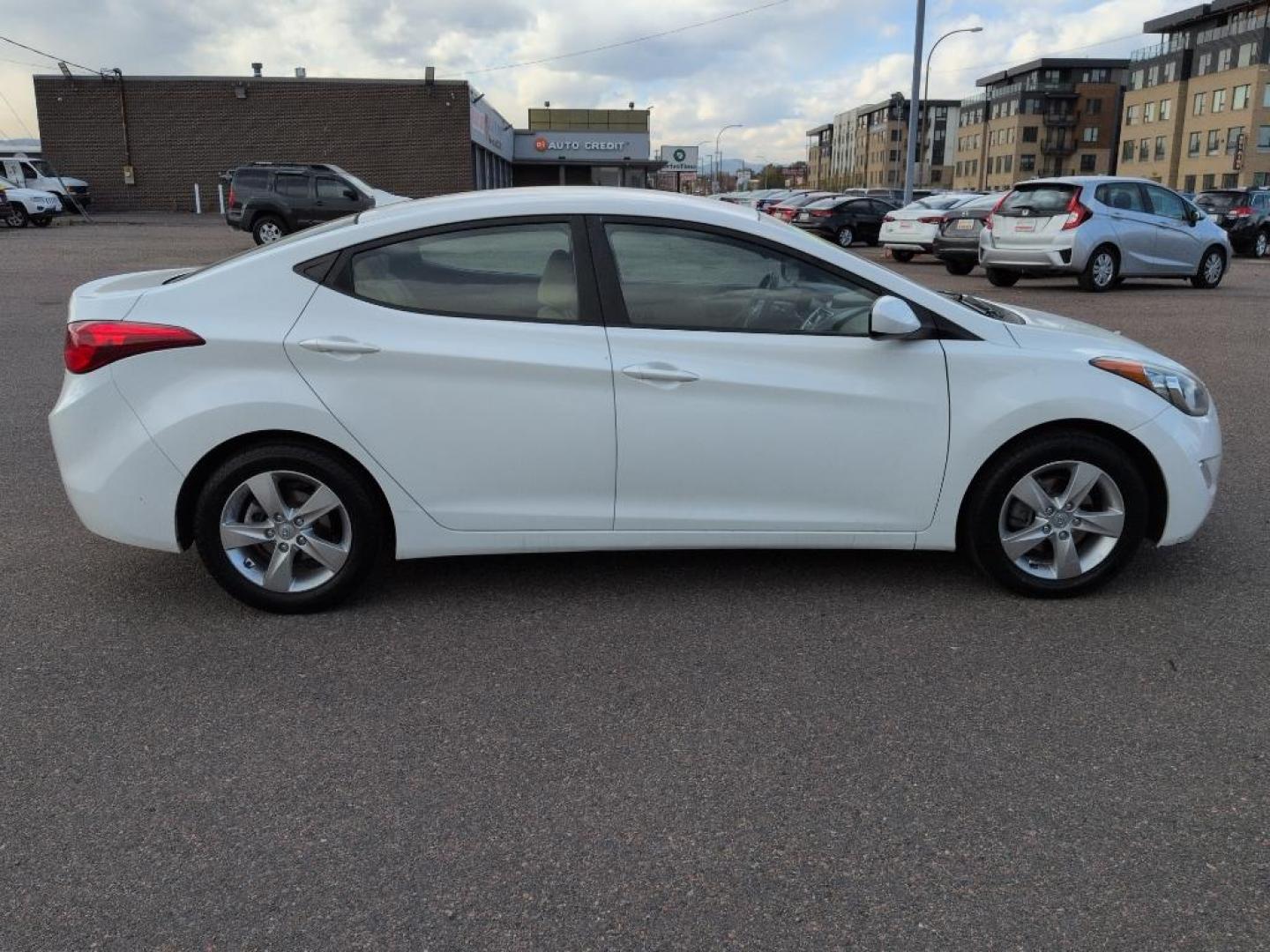 2012 WHITE Hyundai Elantra LIMITED (5NPDH4AEXCH) with an 4 Cyl, 1.8L engine, Automatic transmission, located at 10890 W. Colfax Ave., Lakewood, CO, 80215, (303) 274-7692, 39.739914, -105.120132 - Photo#3