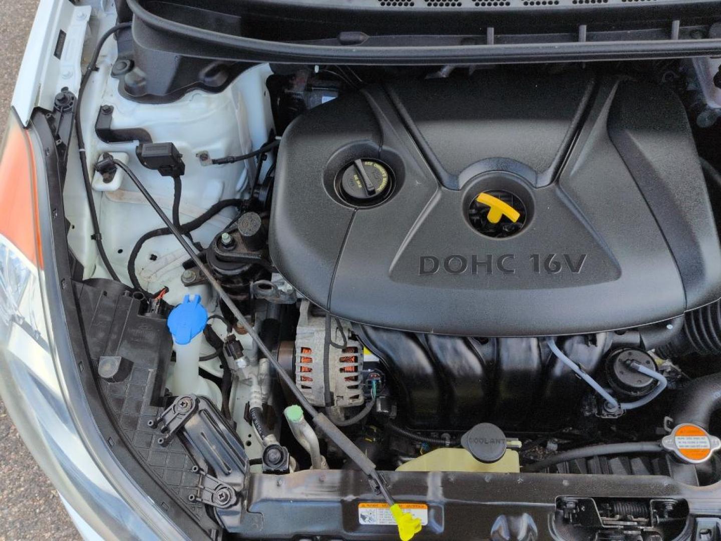 2012 WHITE Hyundai Elantra LIMITED (5NPDH4AEXCH) with an 4 Cyl, 1.8L engine, Automatic transmission, located at 10890 W. Colfax Ave., Lakewood, CO, 80215, (303) 274-7692, 39.739914, -105.120132 - Photo#22