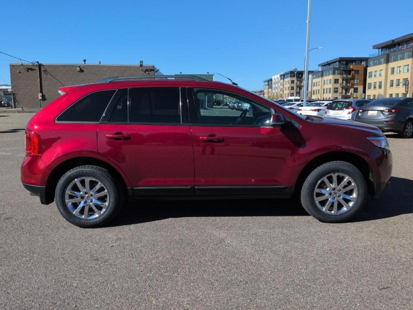 2014 RED Ford Edge SEL (2FMDK4JC8EB) with an V6, 3.5L engine, Automatic transmission, located at 10890 W. Colfax Ave., Lakewood, CO, 80215, (303) 274-7692, 39.739914, -105.120132 - Photo#4