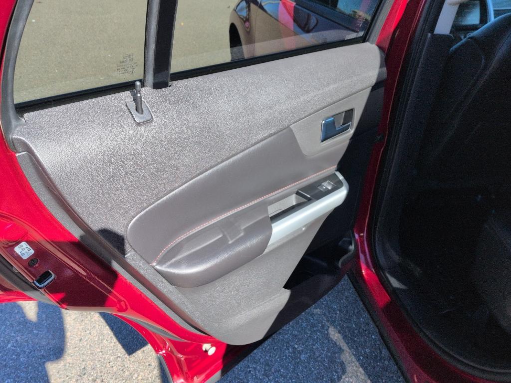 2014 RED Ford Edge SEL (2FMDK4JC8EB) with an V6, 3.5L engine, Automatic transmission, located at 10890 W. Colfax Ave., Lakewood, CO, 80215, (303) 274-7692, 39.739914, -105.120132 - Photo#15