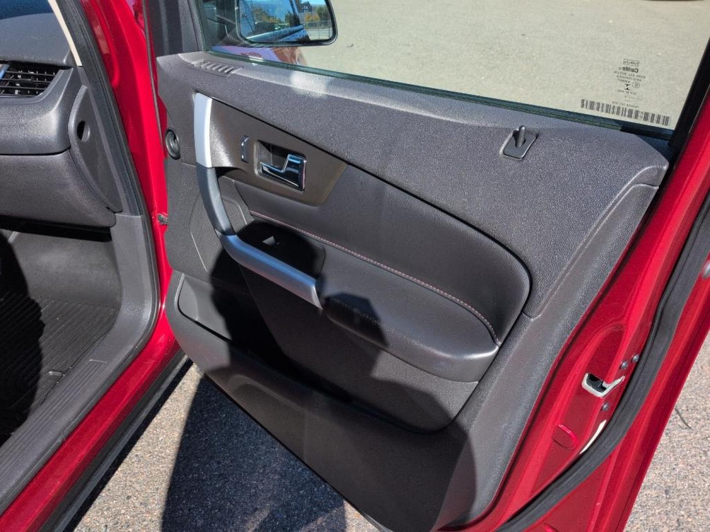 2014 RED Ford Edge SEL (2FMDK4JC8EB) with an V6, 3.5L engine, Automatic transmission, located at 10890 W. Colfax Ave., Lakewood, CO, 80215, (303) 274-7692, 39.739914, -105.120132 - Photo#17