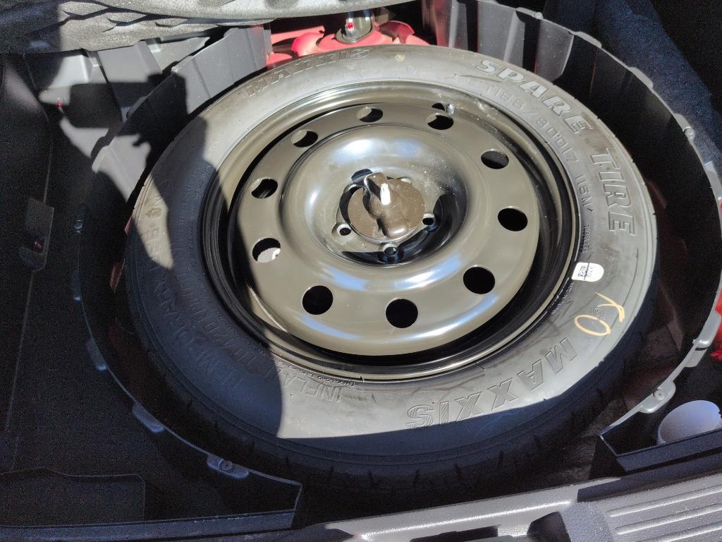 2014 RED Ford Edge SEL (2FMDK4JC8EB) with an V6, 3.5L engine, Automatic transmission, located at 10890 W. Colfax Ave., Lakewood, CO, 80215, (303) 274-7692, 39.739914, -105.120132 - Photo#22