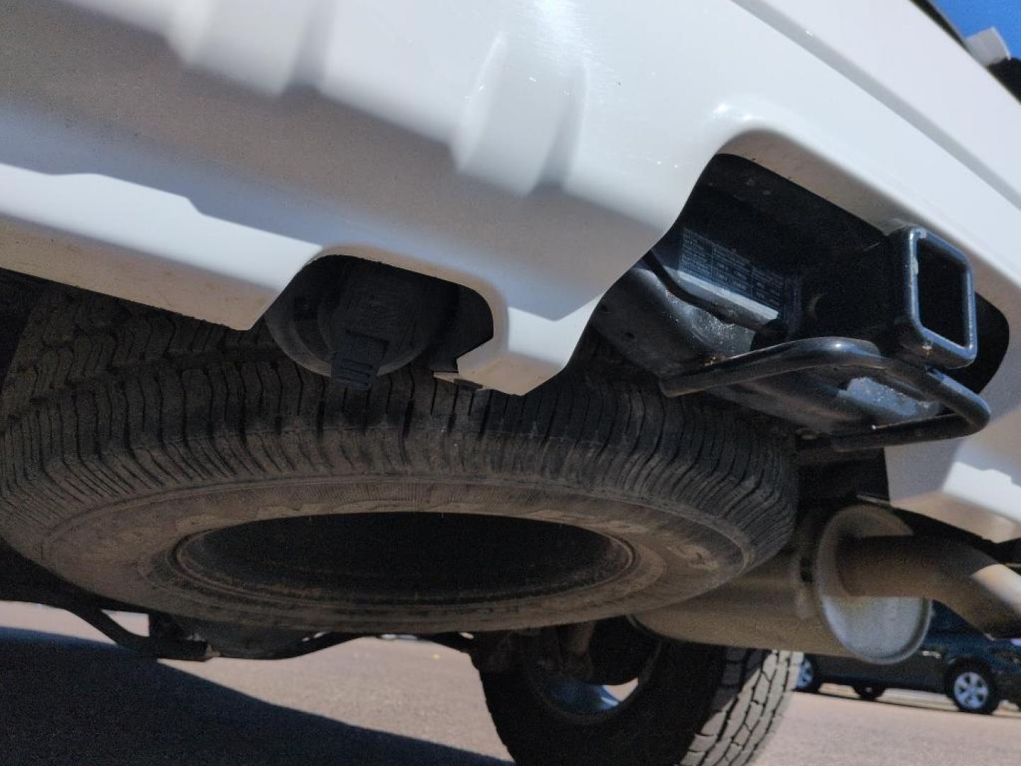 2009 WHITE Chevrolet TrailBlazer LT (1GNDT33S392) with an 6 Cyl, 4.2L engine, Automatic transmission, located at 10890 W. Colfax Ave., Lakewood, CO, 80215, (303) 274-7692, 39.739914, -105.120132 - Photo#20