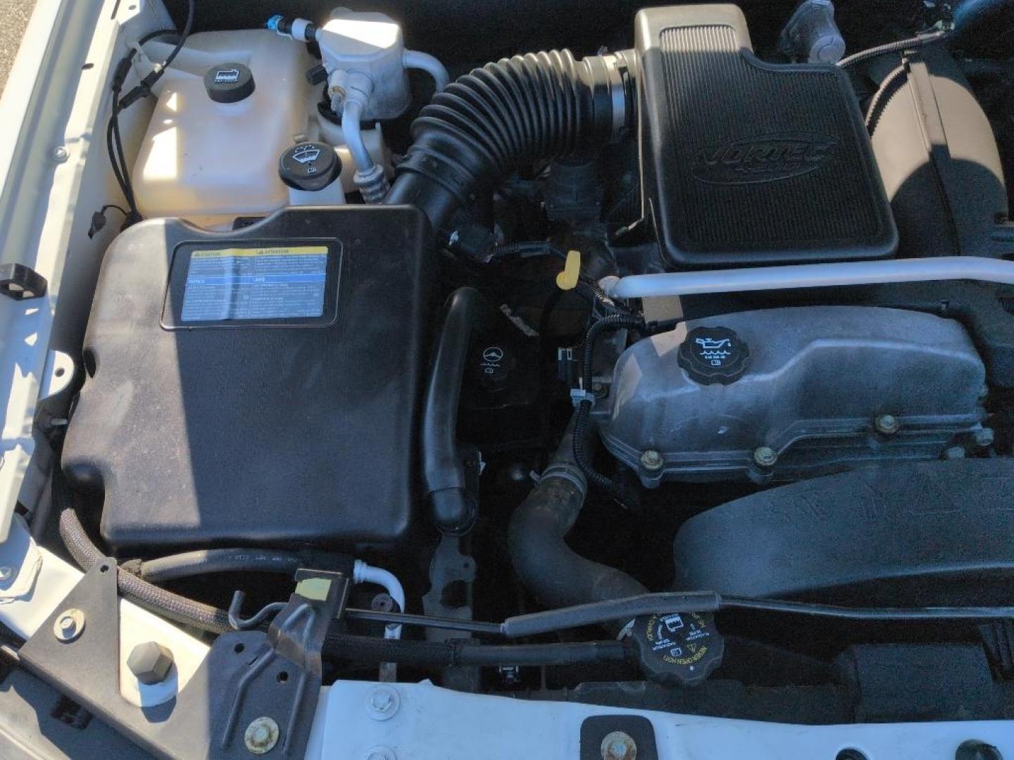 2009 WHITE Chevrolet TrailBlazer LT (1GNDT33S392) with an 6 Cyl, 4.2L engine, Automatic transmission, located at 10890 W. Colfax Ave., Lakewood, CO, 80215, (303) 274-7692, 39.739914, -105.120132 - Photo#21