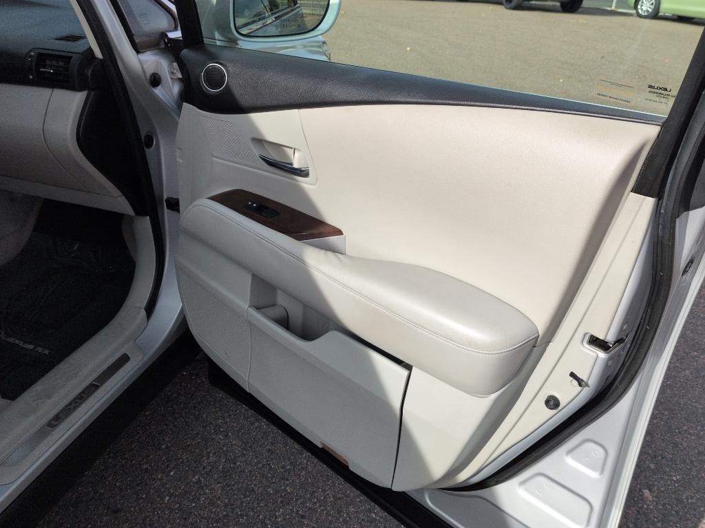 2012 GRAY Lexus RX 350 Base (2T2BK1BA6CC) with an V6, 3.5L engine, Automatic transmission, located at 10890 W. Colfax Ave., Lakewood, CO, 80215, (303) 274-7692, 39.739914, -105.120132 - Photo#19