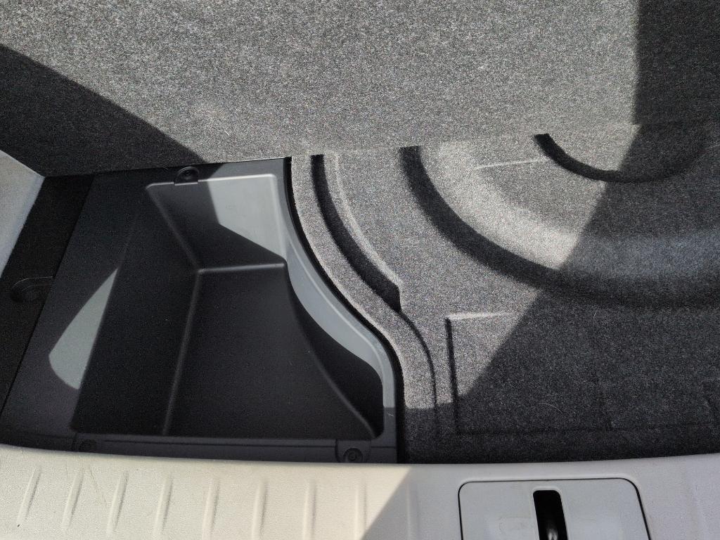 2012 GRAY Lexus RX 350 Base (2T2BK1BA6CC) with an V6, 3.5L engine, Automatic transmission, located at 10890 W. Colfax Ave., Lakewood, CO, 80215, (303) 274-7692, 39.739914, -105.120132 - Photo#24