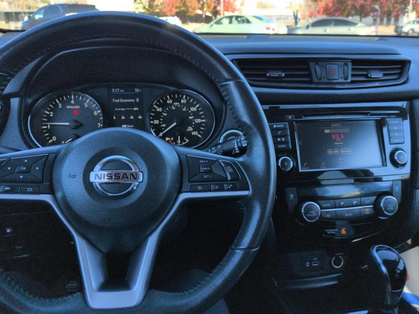 2018 GRAY Nissan Rogue SV AWD (KNMAT2MV0JP) with an 4 Cyl, 2.5L engine, Automatic transmission, located at 10890 W. Colfax Ave., Lakewood, CO, 80215, (303) 274-7692, 39.739914, -105.120132 - Photo#10