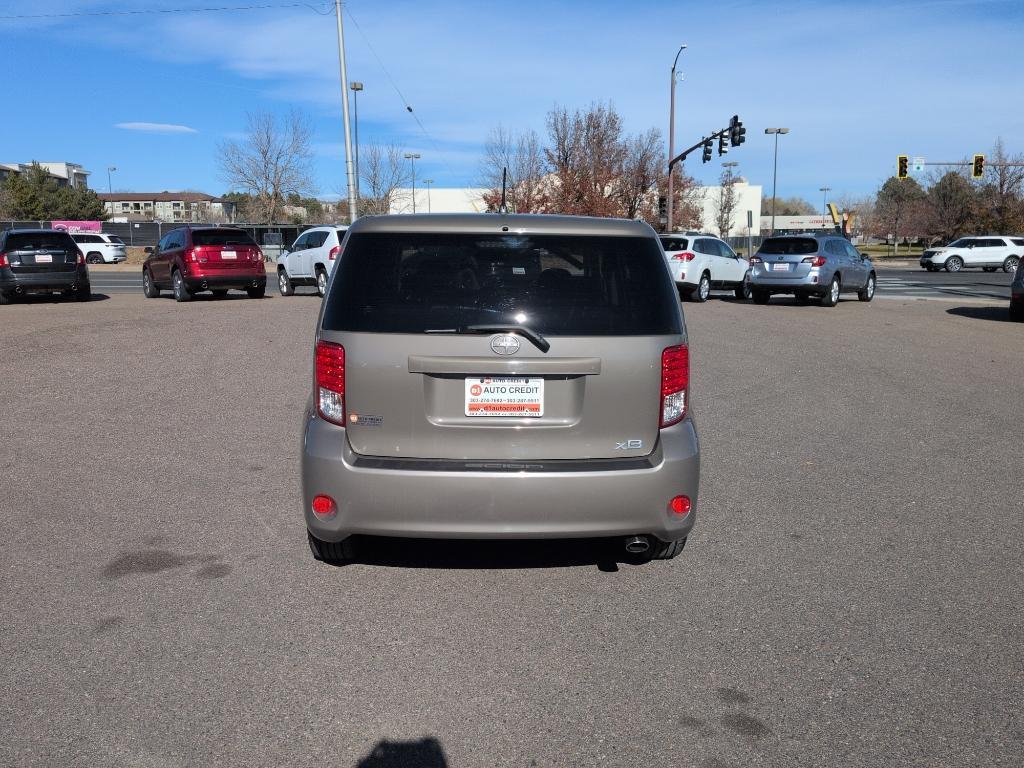 2012 GRAY Scion xB Base (JTLZE4FE3CJ) with an 4 Cyl, 2.4L engine, Manual transmission, located at 10890 W. Colfax Ave., Lakewood, CO, 80215, (303) 274-7692, 39.739914, -105.120132 - Photo#5