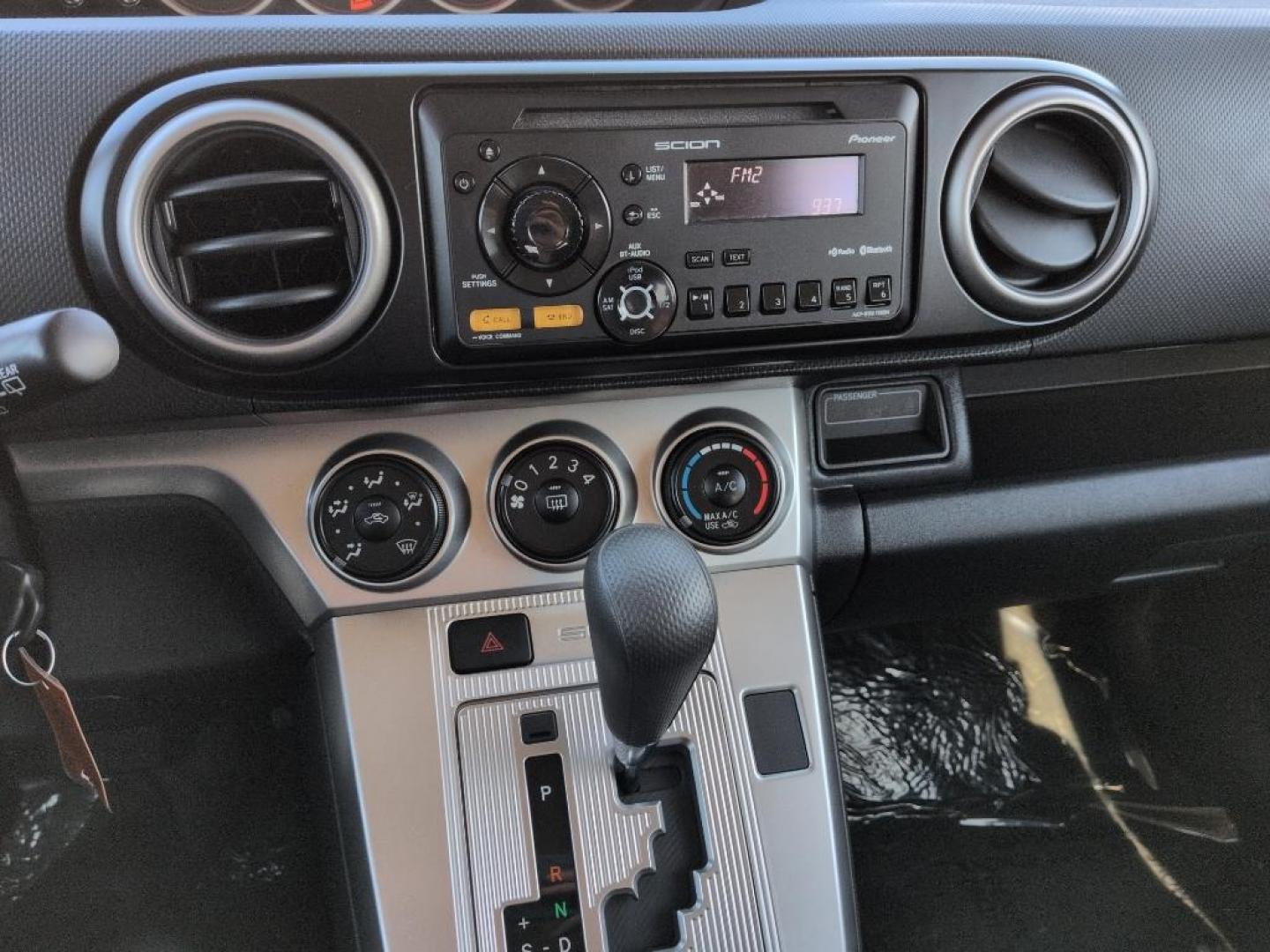 2012 GRAY Scion xB Base (JTLZE4FE3CJ) with an 4 Cyl, 2.4L engine, Manual transmission, located at 10890 W. Colfax Ave., Lakewood, CO, 80215, (303) 274-7692, 39.739914, -105.120132 - Photo#12