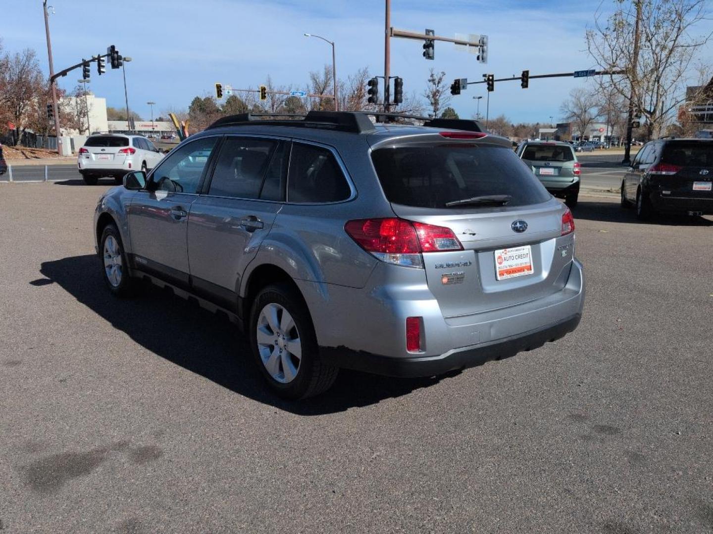 2010 SILVER Subaru Outback 2.5i Premium (4S4BRCCC9A3) with an 4 Cyl, 2.5L engine, Automatic transmission, located at 10890 W. Colfax Ave., Lakewood, CO, 80215, (303) 274-7692, 39.739914, -105.120132 - Photo#6