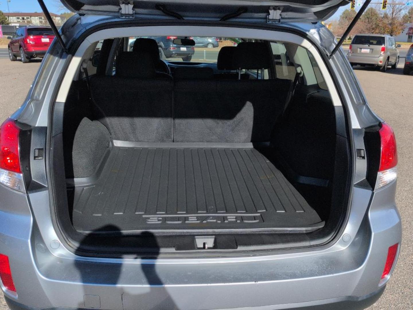 2010 SILVER Subaru Outback 2.5i Premium (4S4BRCCC9A3) with an 4 Cyl, 2.5L engine, Automatic transmission, located at 10890 W. Colfax Ave., Lakewood, CO, 80215, (303) 274-7692, 39.739914, -105.120132 - Photo#19