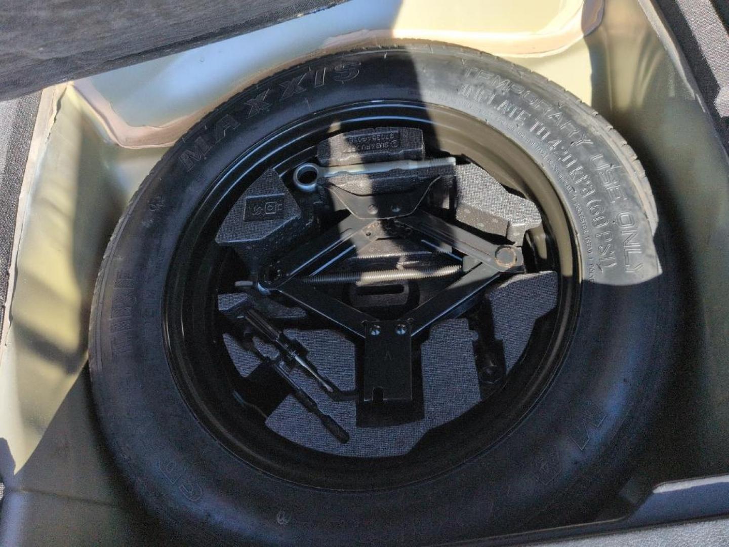 2010 SILVER Subaru Outback 2.5i Premium (4S4BRCCC9A3) with an 4 Cyl, 2.5L engine, Automatic transmission, located at 10890 W. Colfax Ave., Lakewood, CO, 80215, (303) 274-7692, 39.739914, -105.120132 - Photo#21