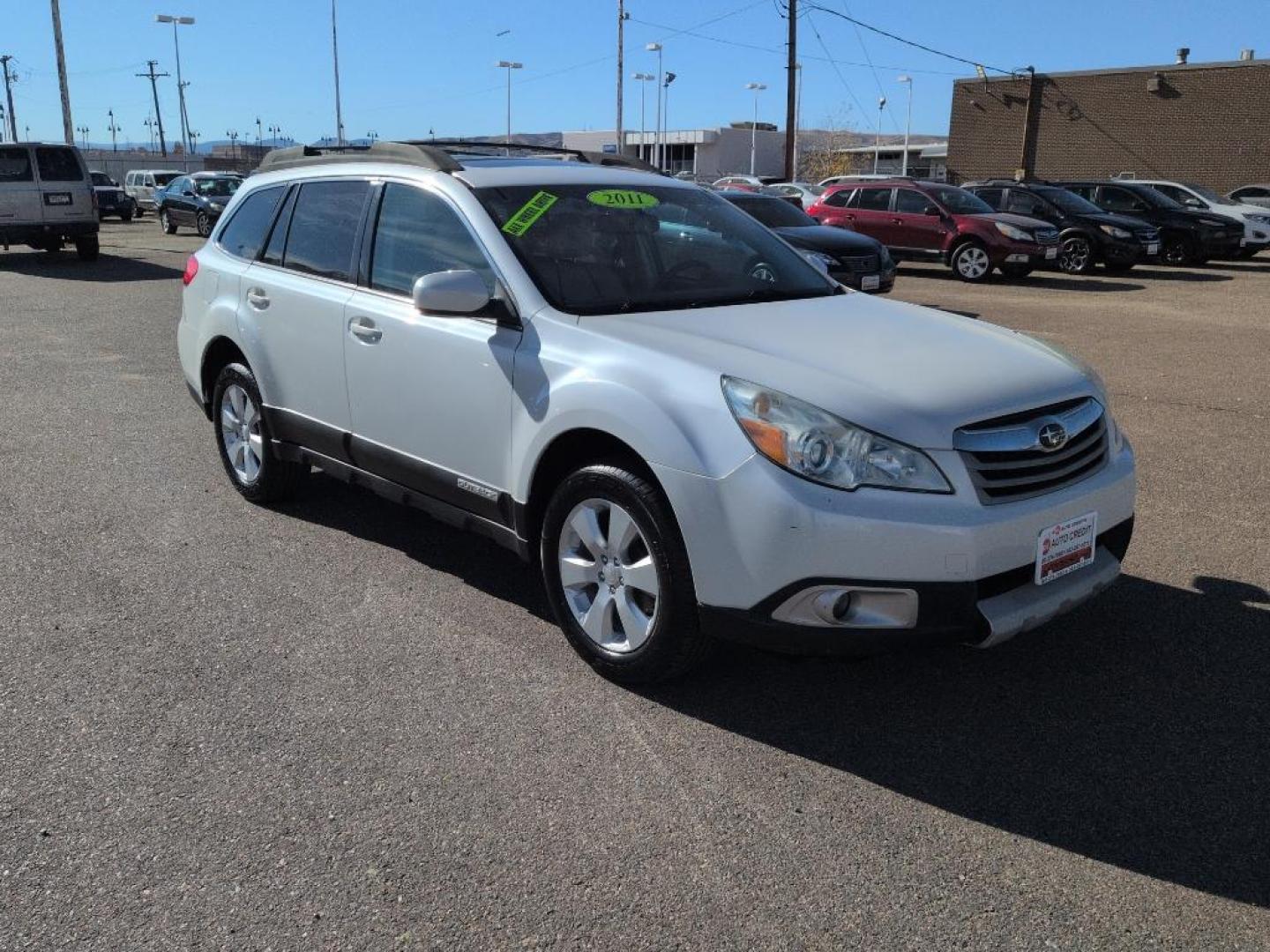 2011 WHITE Subaru Outback 2.5i Limited (4S4BRCLC5B3) with an 4 Cyl, 2.5L engine, Automatic transmission, located at 10890 W. Colfax Ave., Lakewood, CO, 80215, (303) 274-7692, 39.739914, -105.120132 - Photo#2