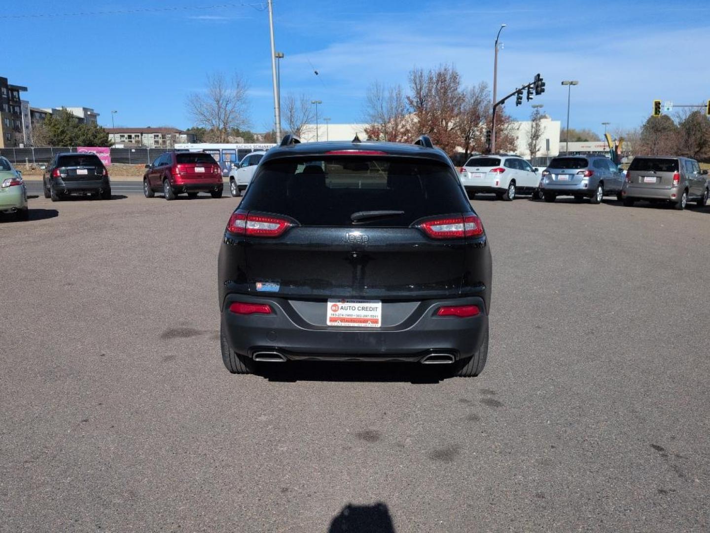 2015 BLACK Jeep Cherokee Latitude (1C4PJMCSXFW) with an V6, 3.2L engine, Automatic transmission, located at 10890 W. Colfax Ave., Lakewood, CO, 80215, (303) 274-7692, 39.739914, -105.120132 - Photo#5