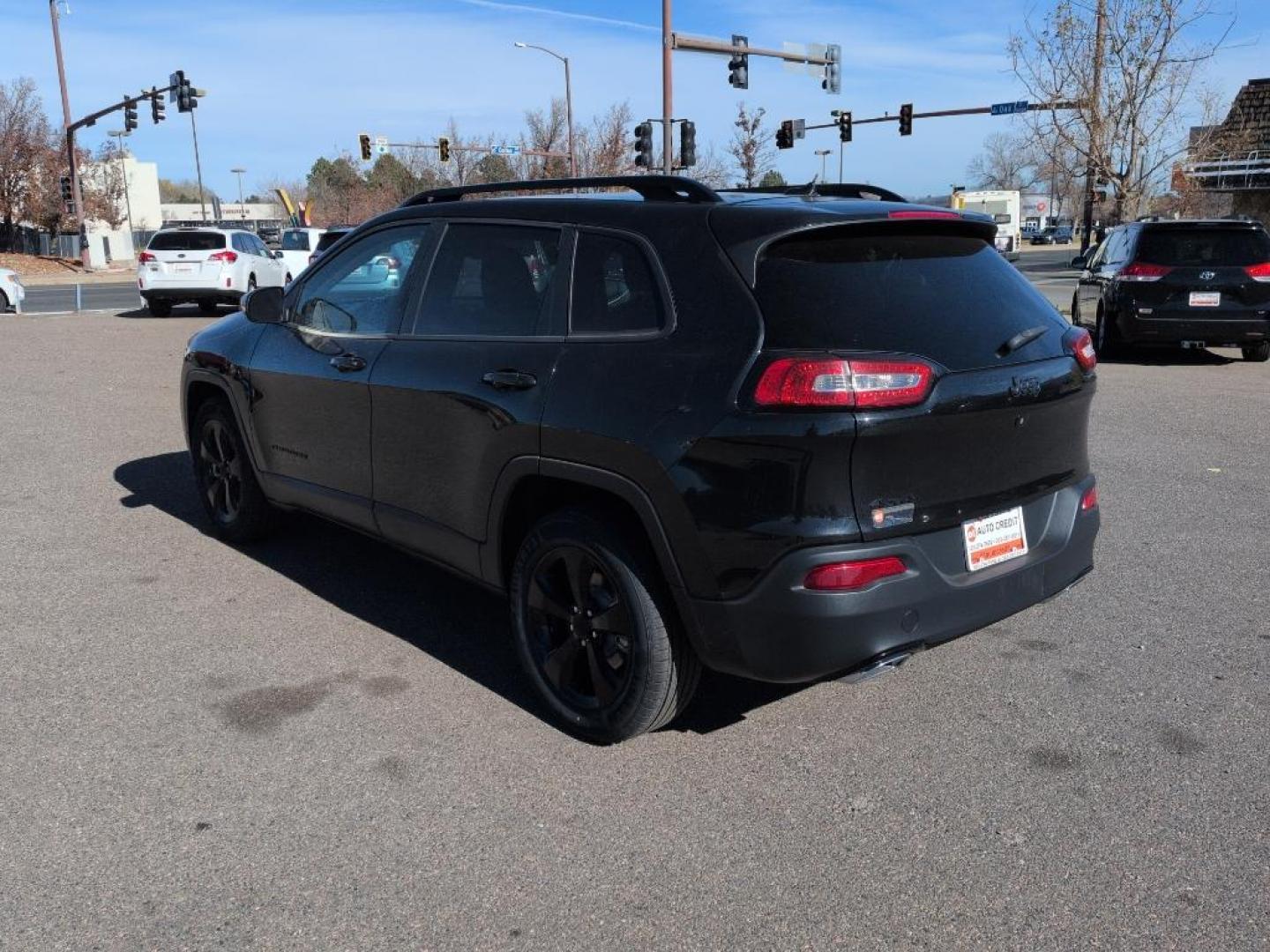2015 BLACK Jeep Cherokee Latitude (1C4PJMCSXFW) with an V6, 3.2L engine, Automatic transmission, located at 10890 W. Colfax Ave., Lakewood, CO, 80215, (303) 274-7692, 39.739914, -105.120132 - Photo#6