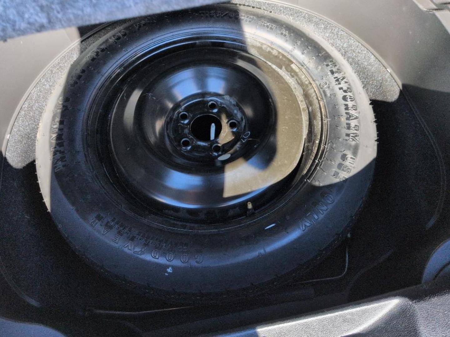 2015 BLACK Jeep Cherokee Latitude (1C4PJMCSXFW) with an V6, 3.2L engine, Automatic transmission, located at 10890 W. Colfax Ave., Lakewood, CO, 80215, (303) 274-7692, 39.739914, -105.120132 - Photo#22