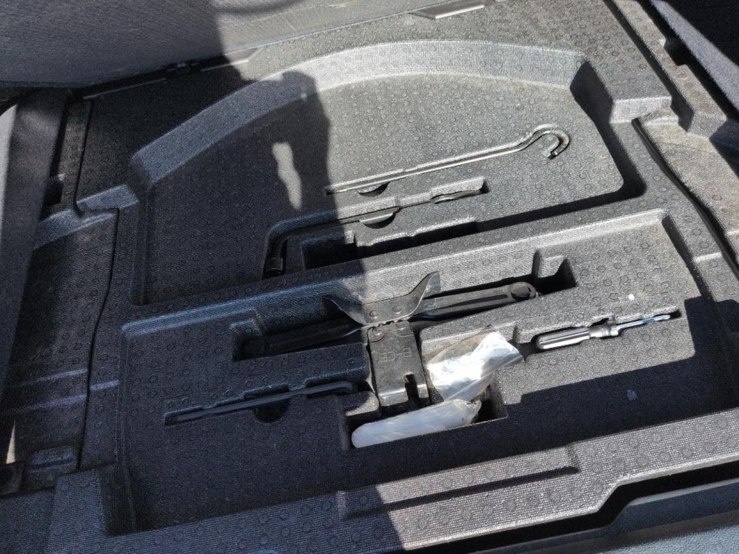 2015 SILVER Subaru Outback 2.5i Premium (4S4BSBEC6F3) with an 4 Cyl, 2.5L engine, Automatic transmission, located at 10890 W. Colfax Ave., Lakewood, CO, 80215, (303) 274-7692, 39.739914, -105.120132 - Photo#23