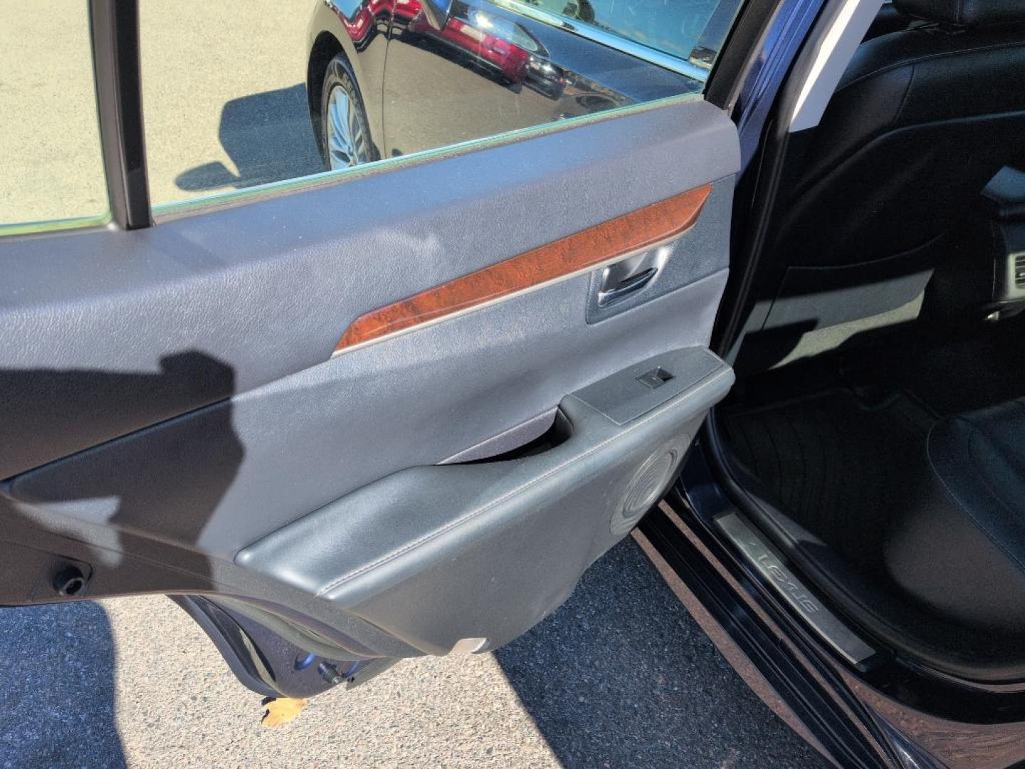 2013 BLUE Lexus ES 350 Base (JTHBK1GG6D2) with an V6, 3.5L engine, Automatic transmission, located at 10890 W. Colfax Ave., Lakewood, CO, 80215, (303) 274-7692, 39.739914, -105.120132 - Photo#17