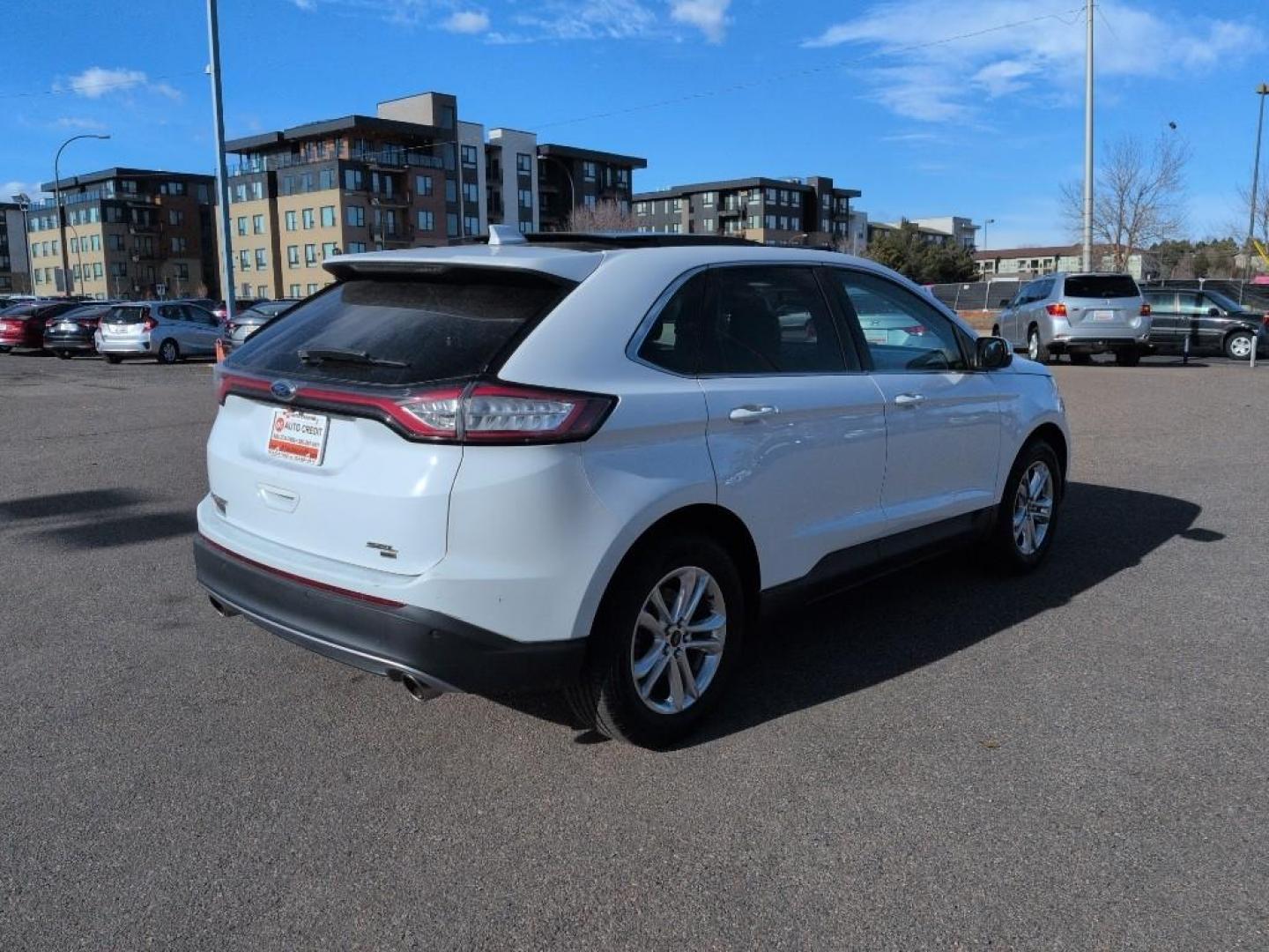 2015 WHITE Ford Edge SEL (2FMTK4J87FB) with an V6, 3.5L engine, Automatic transmission, located at 10890 W. Colfax Ave., Lakewood, CO, 80215, (303) 274-7692, 39.739914, -105.120132 - Photo#4