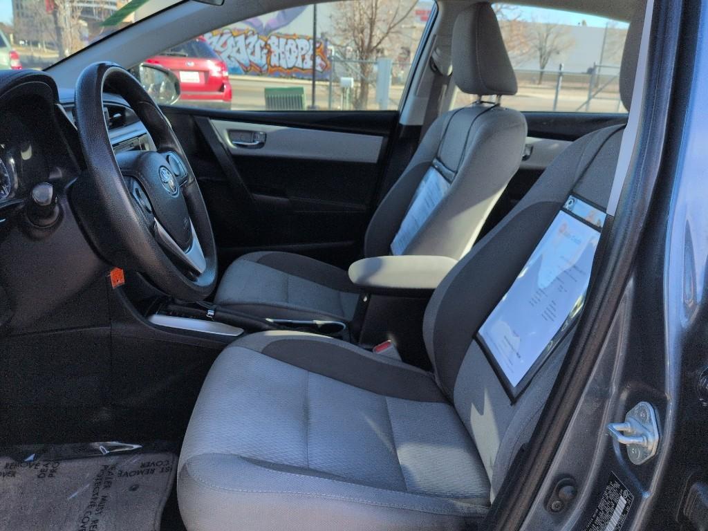 2019 GRAY Toyota Corolla SE CVT (2T1BURHE9KC) with an 4 Cyl, 1.8L engine, Automatic transmission, located at 10890 W. Colfax Ave., Lakewood, CO, 80215, (303) 274-7692, 39.739914, -105.120132 - Photo#9