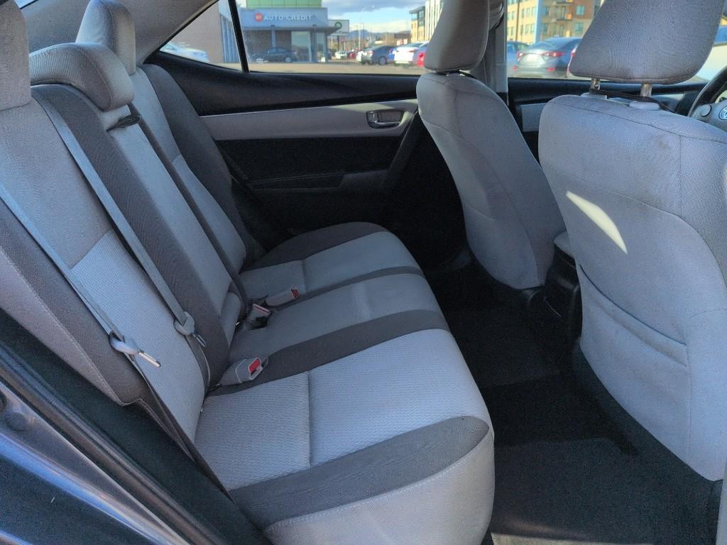 2019 GRAY Toyota Corolla SE CVT (2T1BURHE9KC) with an 4 Cyl, 1.8L engine, Automatic transmission, located at 10890 W. Colfax Ave., Lakewood, CO, 80215, (303) 274-7692, 39.739914, -105.120132 - Photo#19