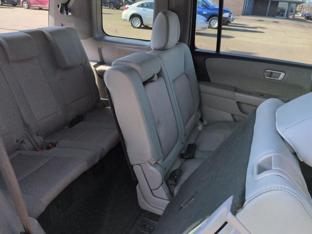 2013 BLACK Honda Pilot EX (5FNYF3H41DB) with an V6, 3.5L engine, Automatic transmission, located at 10890 W. Colfax Ave., Lakewood, CO, 80215, (303) 274-7692, 39.739914, -105.120132 - Photo#21