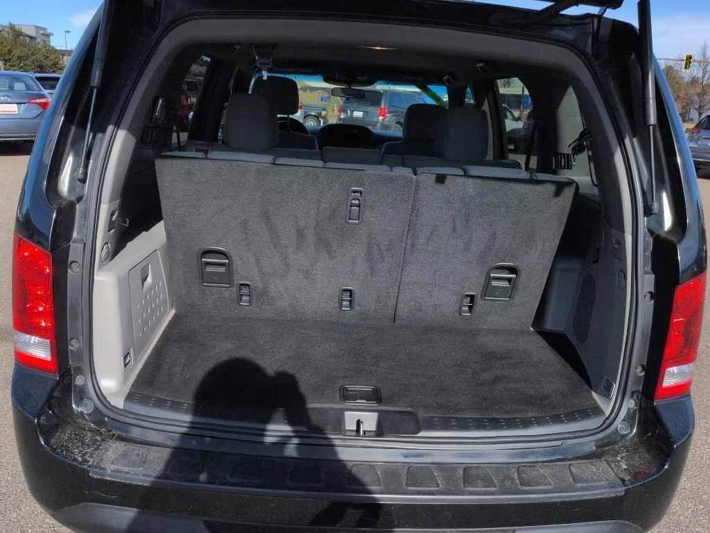 2013 BLACK Honda Pilot EX (5FNYF3H41DB) with an V6, 3.5L engine, Automatic transmission, located at 10890 W. Colfax Ave., Lakewood, CO, 80215, (303) 274-7692, 39.739914, -105.120132 - Photo#22