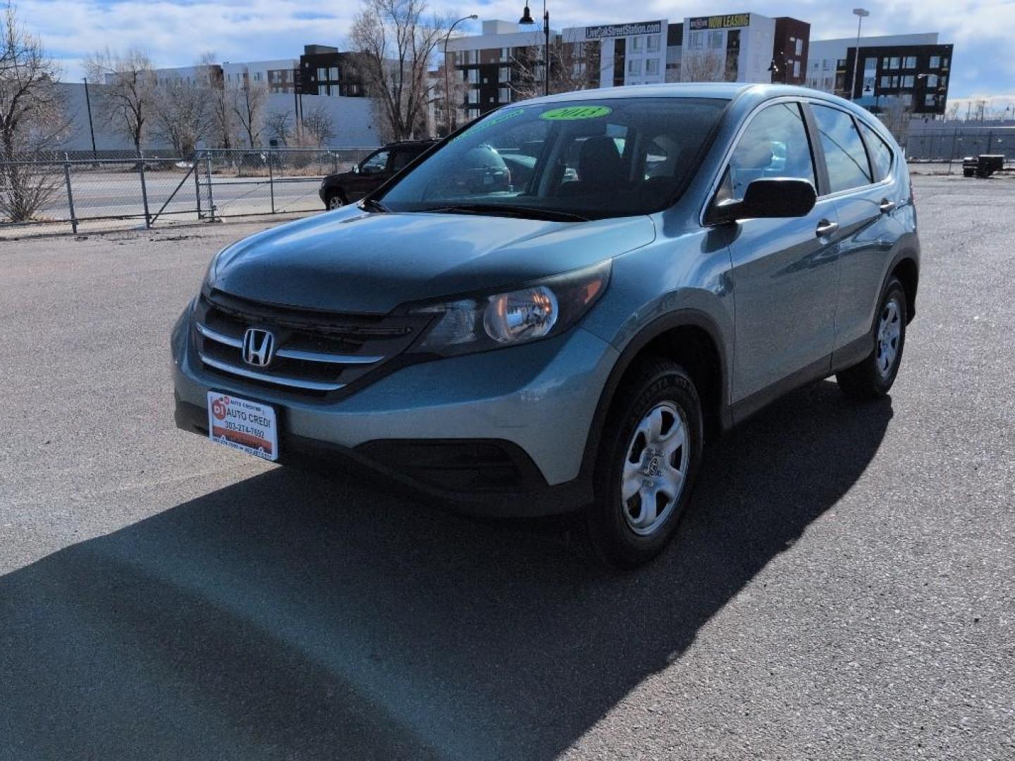 2013 GRAY Honda CR-V LX (5J6RM4H31DL) with an 4 Cyl, 2.4L engine, Automatic transmission, located at 10890 W. Colfax Ave., Lakewood, CO, 80215, (303) 274-7692, 39.739914, -105.120132 - Photo#0