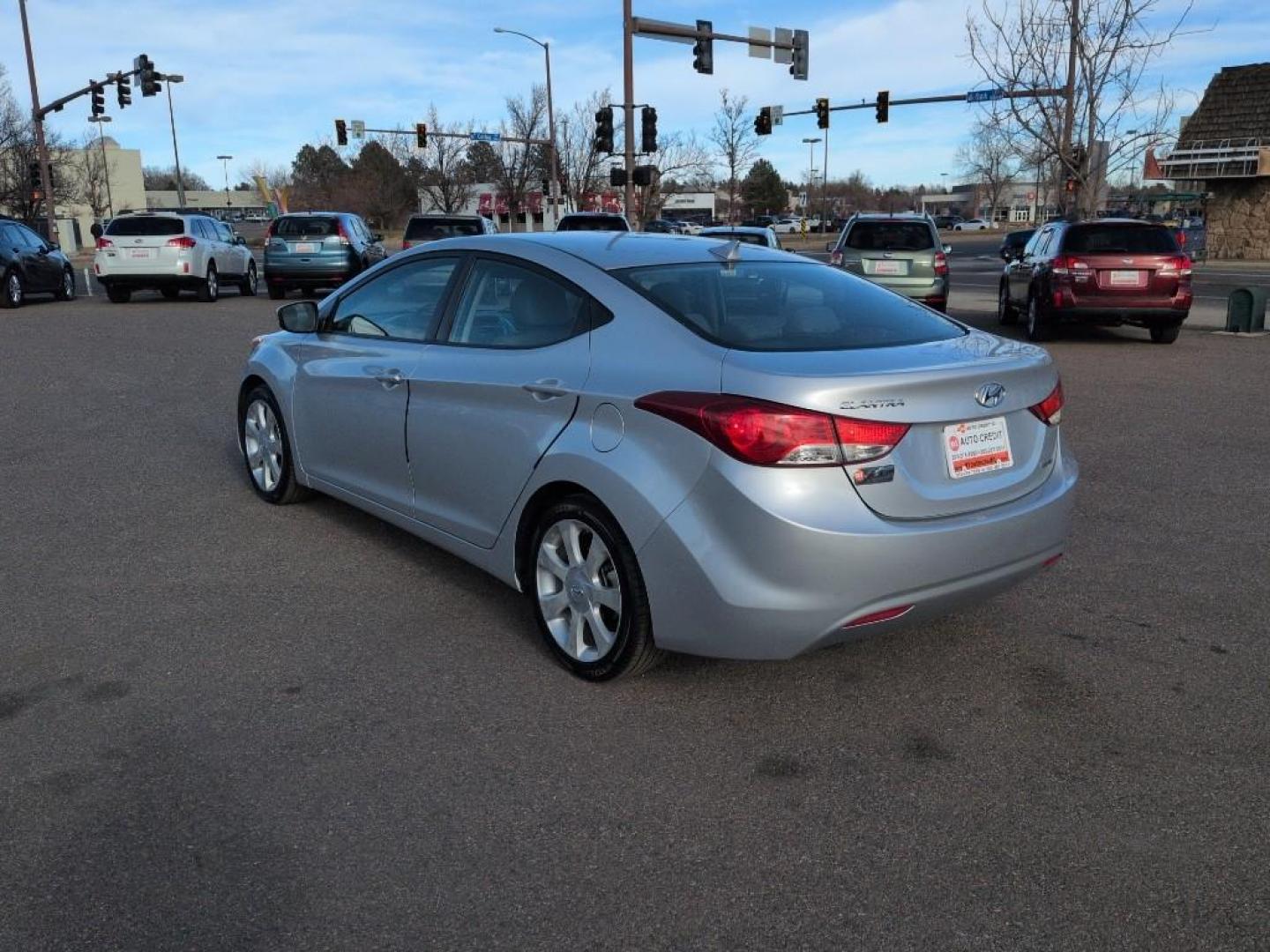 2012 SILVER Hyundai Elantra LIMITED (KMHDH4AE4CU) with an 4 Cyl, 1.8L engine, Automatic transmission, located at 10890 W. Colfax Ave., Lakewood, CO, 80215, (303) 274-7692, 39.739914, -105.120132 - Photo#6