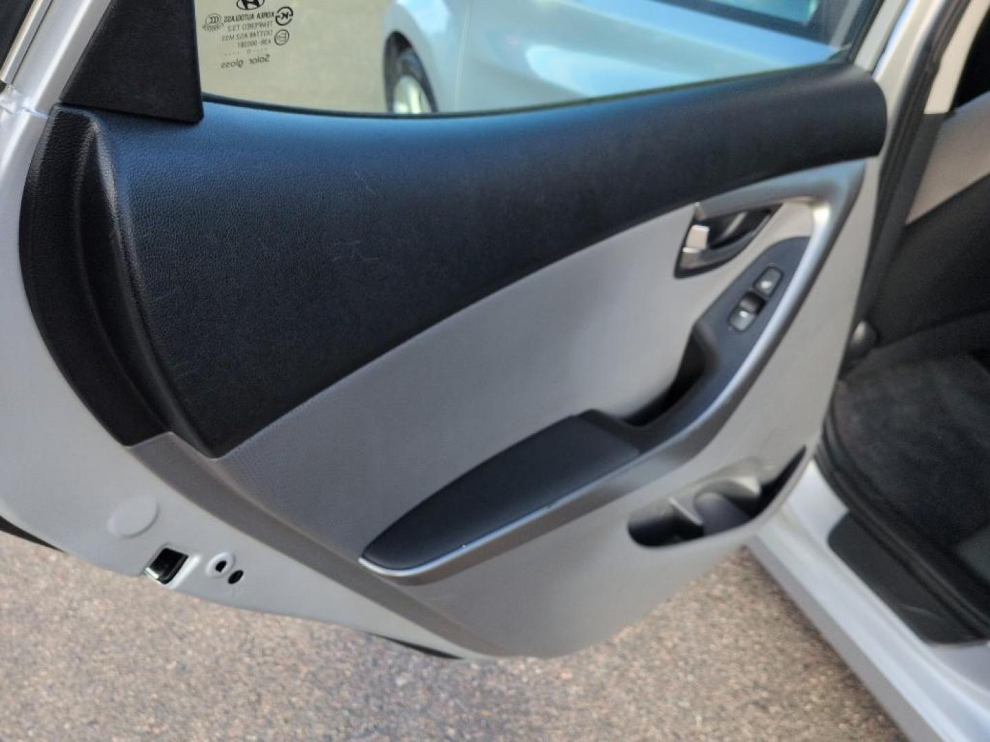 2012 SILVER Hyundai Elantra LIMITED (KMHDH4AE4CU) with an 4 Cyl, 1.8L engine, Automatic transmission, located at 10890 W. Colfax Ave., Lakewood, CO, 80215, (303) 274-7692, 39.739914, -105.120132 - Photo#14