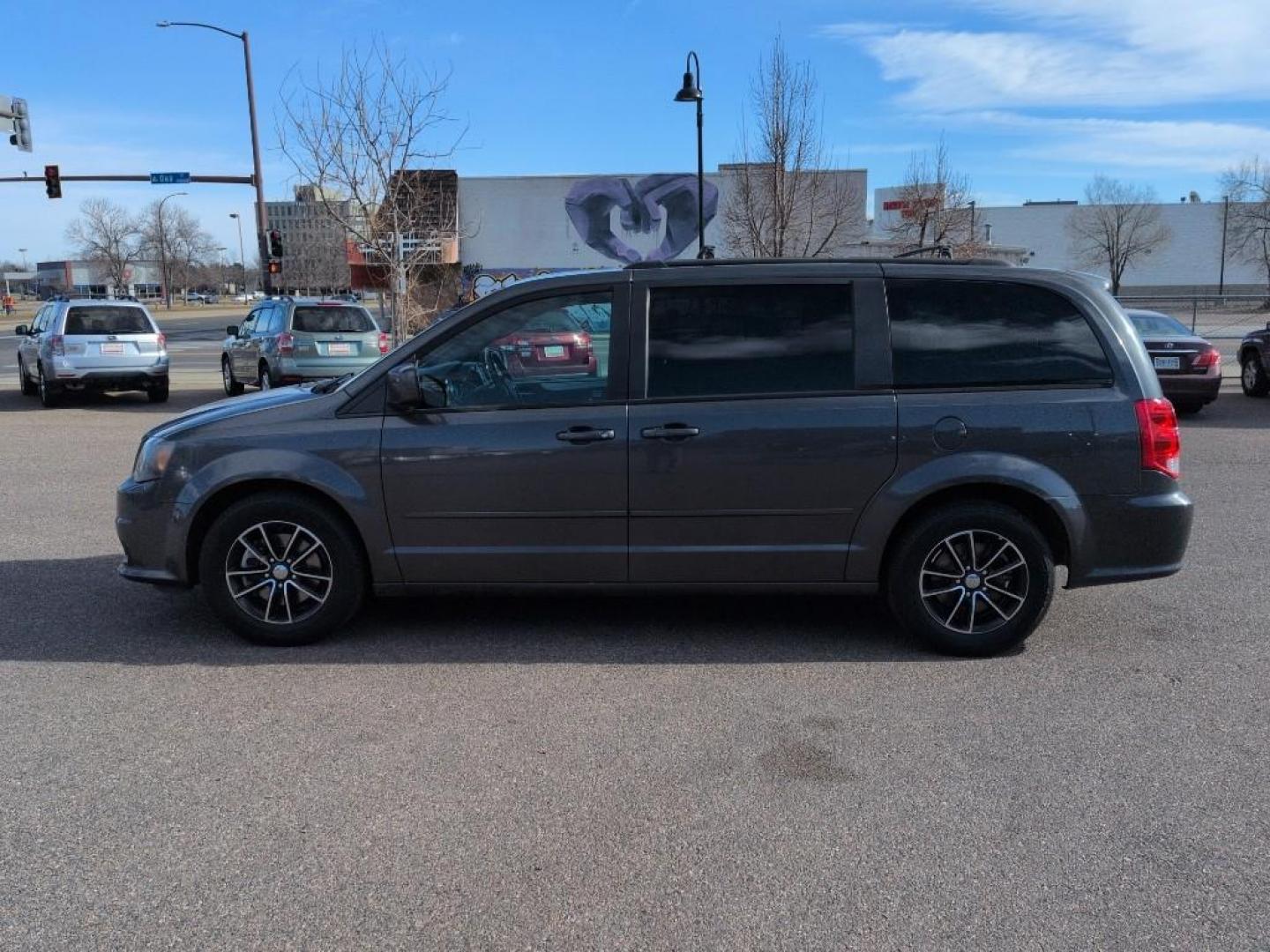 2016 GRAY Dodge Grand Caravan R/T (2C4RDGEG3GR) with an V6, 3.6L engine, Automatic transmission, located at 10890 W. Colfax Ave., Lakewood, CO, 80215, (303) 274-7692, 39.739914, -105.120132 - Photo#7