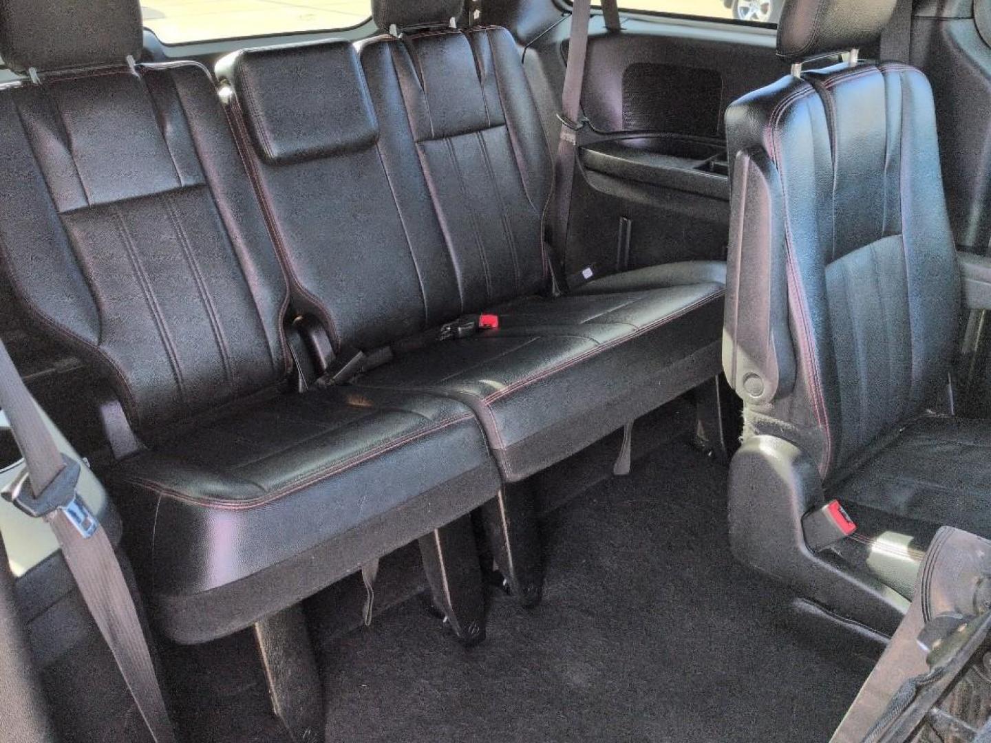 2016 GRAY Dodge Grand Caravan R/T (2C4RDGEG3GR) with an V6, 3.6L engine, Automatic transmission, located at 10890 W. Colfax Ave., Lakewood, CO, 80215, (303) 274-7692, 39.739914, -105.120132 - Photo#21