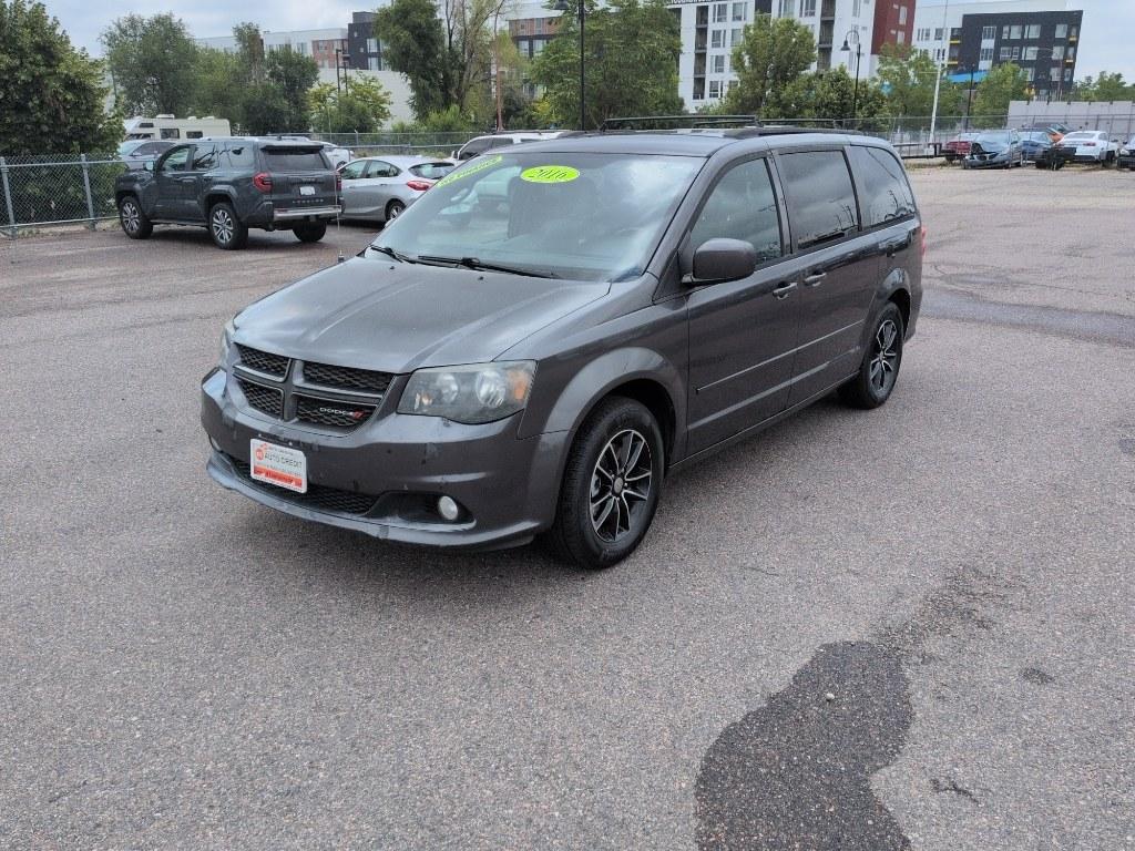 2016 Dodge Grand Caravan R/T's photo