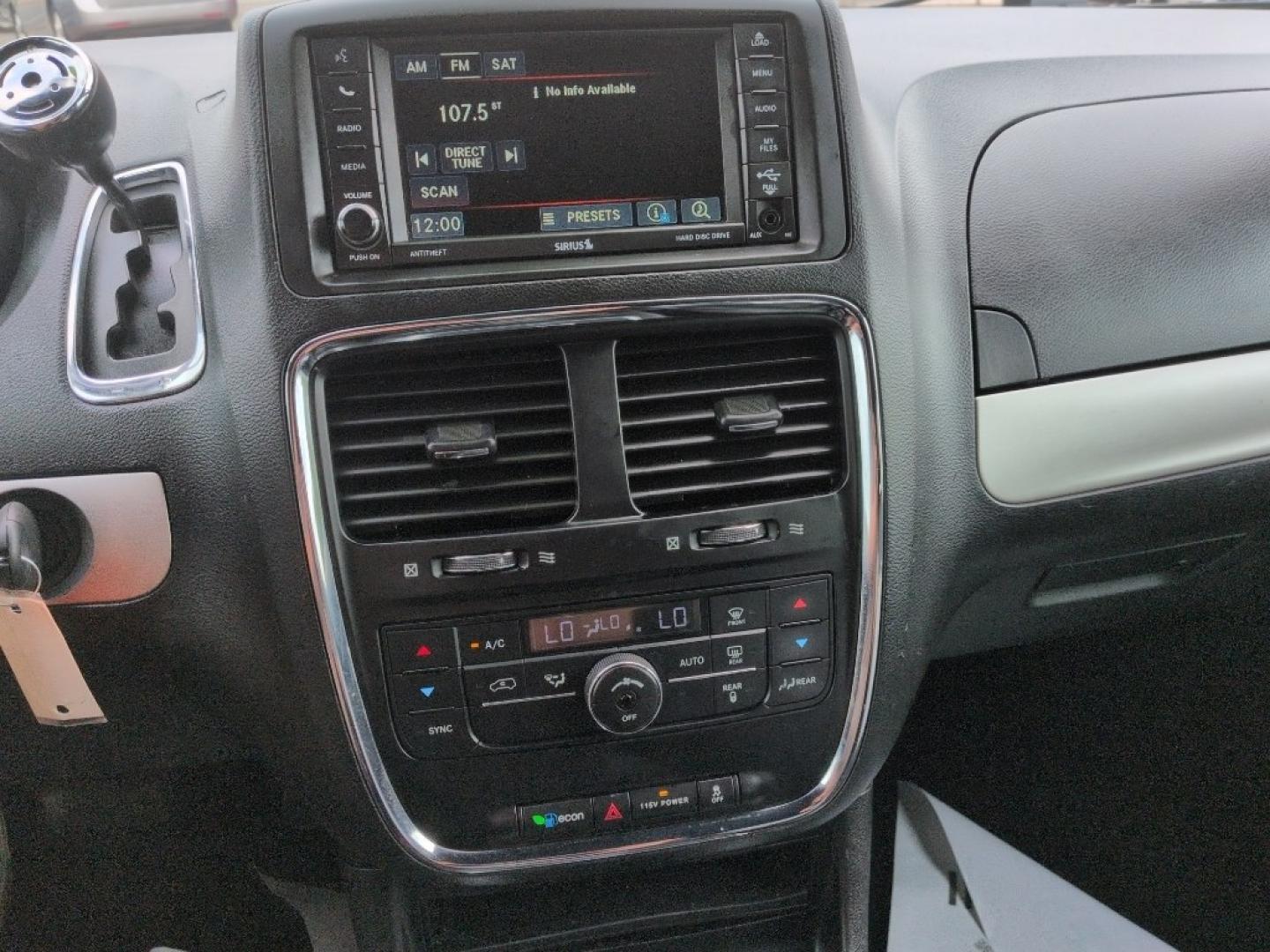 2016 GRAY Dodge Grand Caravan R/T (2C4RDGEG3GR) with an V6, 3.6L engine, Automatic transmission, located at 10890 W. Colfax Ave., Lakewood, CO, 80215, (303) 274-7692, 39.739914, -105.120132- Photo#12