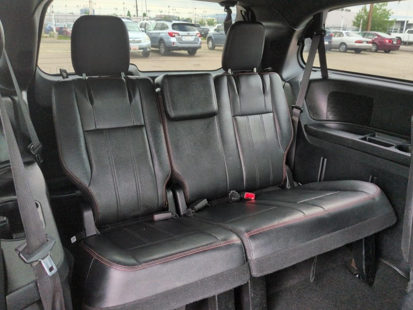 2016 GRAY Dodge Grand Caravan R/T (2C4RDGEG3GR) with an V6, 3.6L engine, Automatic transmission, located at 10890 W. Colfax Ave., Lakewood, CO, 80215, (303) 274-7692, 39.739914, -105.120132- Photo#18