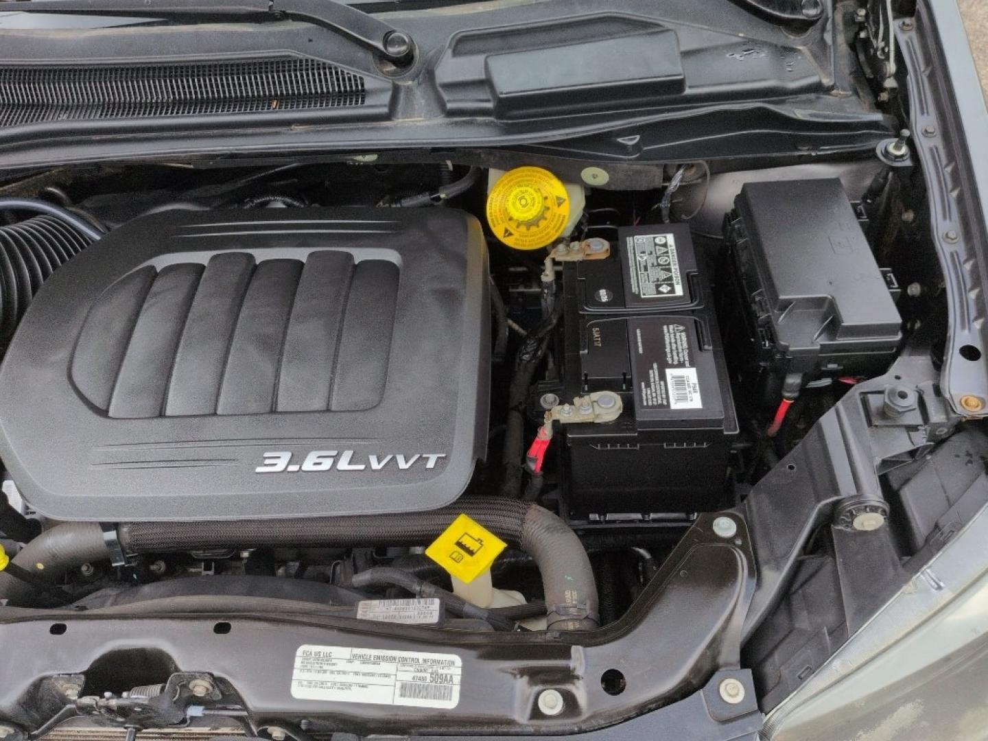 2016 GRAY Dodge Grand Caravan R/T (2C4RDGEG3GR) with an V6, 3.6L engine, Automatic transmission, located at 10890 W. Colfax Ave., Lakewood, CO, 80215, (303) 274-7692, 39.739914, -105.120132- Photo#21