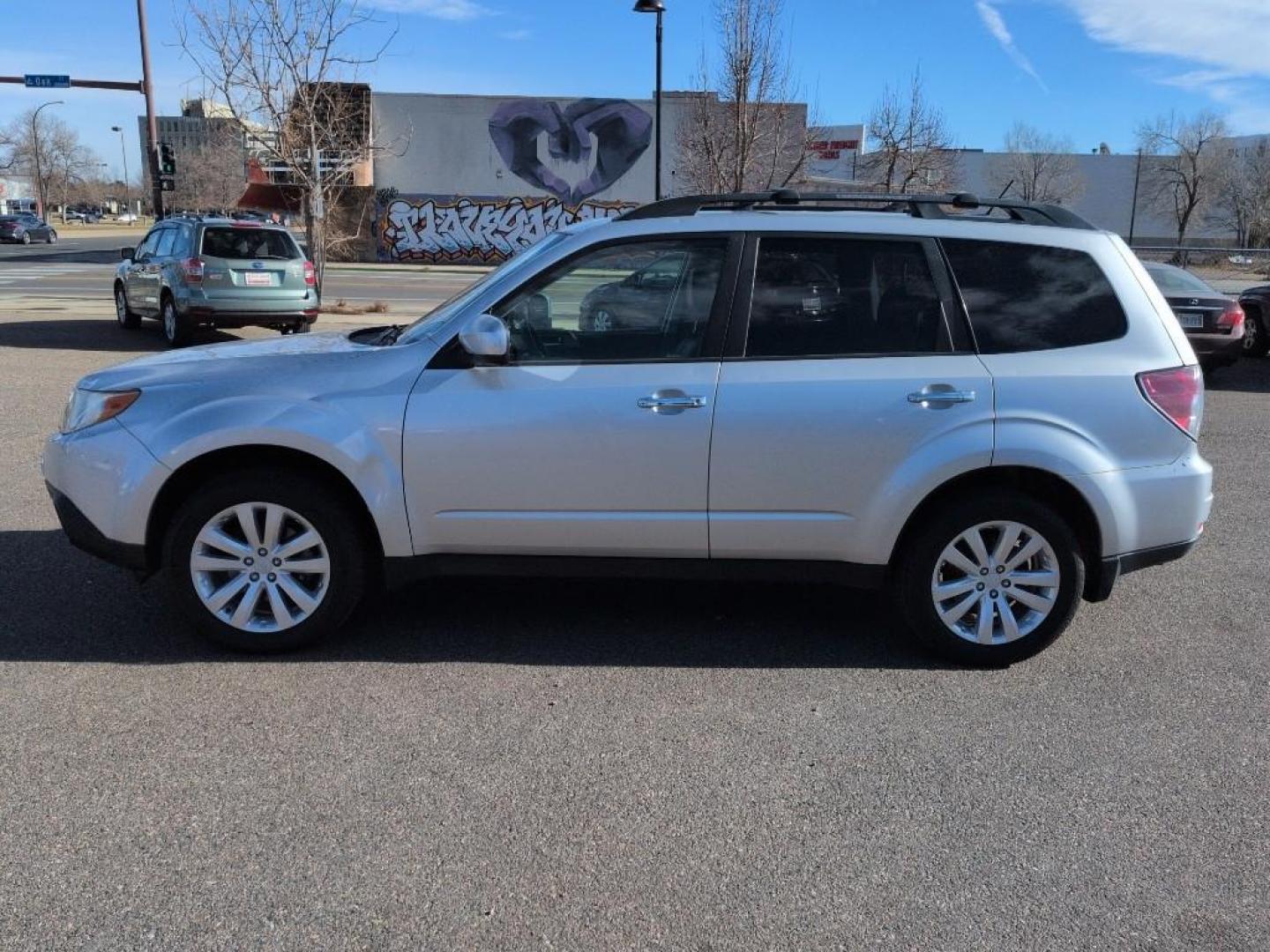 2011 SILVER Subaru Forester 2.5X Limited (JF2SHAEC0BH) with an 4 Cyl, 2.5L engine, Automatic transmission, located at 10890 W. Colfax Ave., Lakewood, CO, 80215, (303) 274-7692, 39.739914, -105.120132 - Photo#7