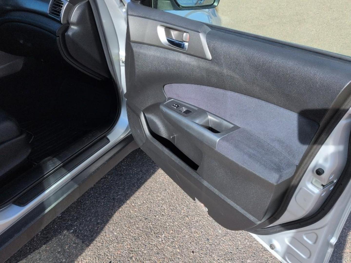 2011 SILVER Subaru Forester 2.5X Limited (JF2SHAEC0BH) with an 4 Cyl, 2.5L engine, Automatic transmission, located at 10890 W. Colfax Ave., Lakewood, CO, 80215, (303) 274-7692, 39.739914, -105.120132 - Photo#17