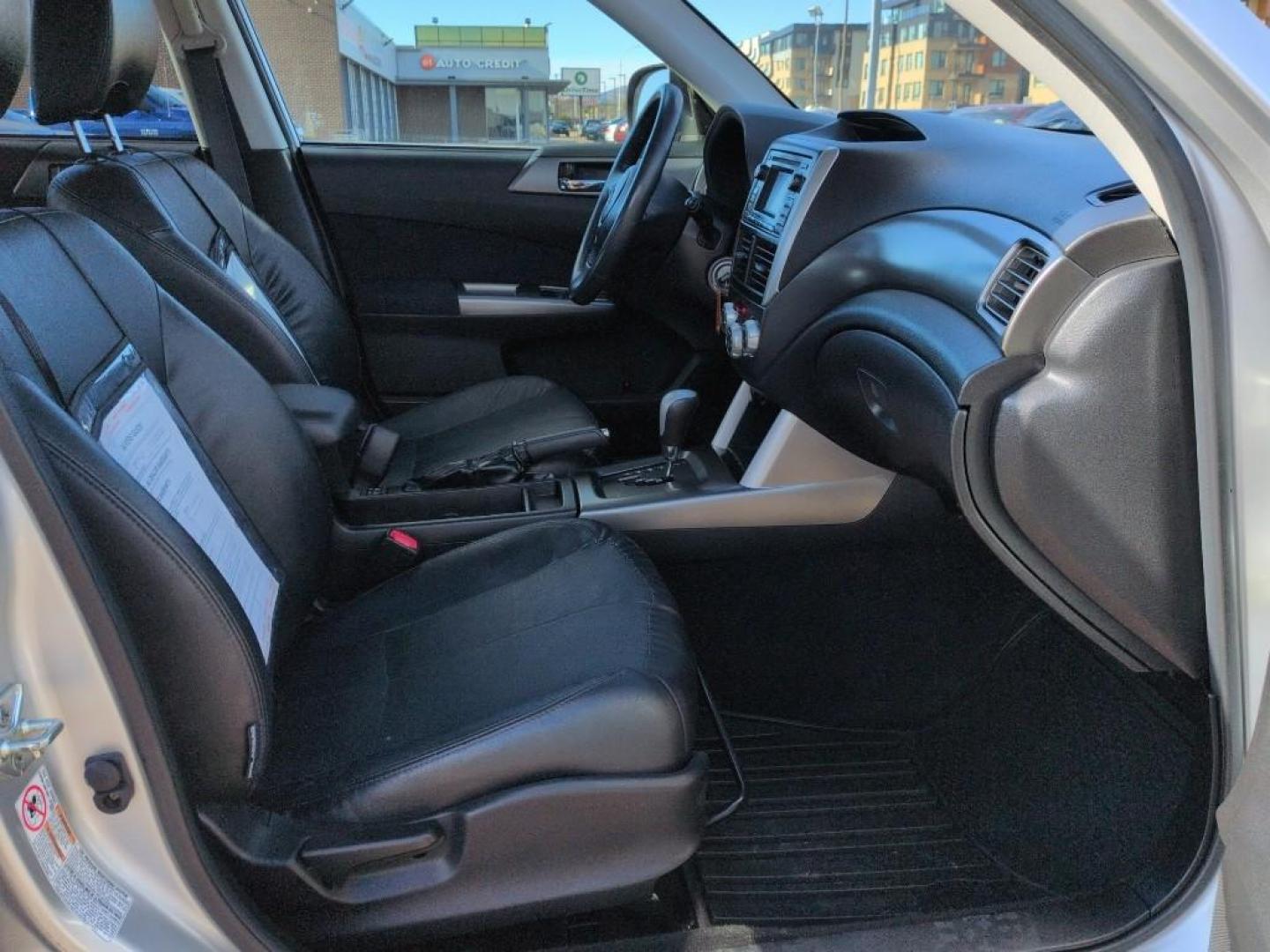 2011 SILVER Subaru Forester 2.5X Limited (JF2SHAEC0BH) with an 4 Cyl, 2.5L engine, Automatic transmission, located at 10890 W. Colfax Ave., Lakewood, CO, 80215, (303) 274-7692, 39.739914, -105.120132 - Photo#18