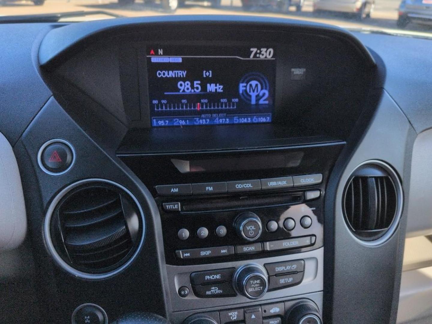 2013 WHITE Honda Pilot EX (5FNYF4H43DB) with an V6, 3.5L engine, Automatic transmission, located at 10890 W. Colfax Ave., Lakewood, CO, 80215, (303) 274-7692, 39.739914, -105.120132 - Photo#12